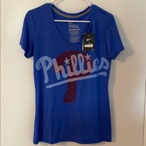 Nike slim fit, Women’s Phillies shirt